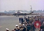 Standbild US-Präsident John F Kennedy eintrifft Kaserne Fliegerhorst Post Hanau Deutschland, 1963, aus Sekunde 30 historischem Filmmaterial Videoclip 65675034040