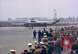 Standbild US-Präsident John F Kennedy eintrifft Kaserne Fliegerhorst Post Hanau Deutschland, 1963, aus Sekunde 31 historischem Filmmaterial Videoclip 65675034040