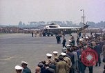 Standbild US-Präsident John F Kennedy eintrifft Kaserne Fliegerhorst Post Hanau Deutschland, 1963, aus Sekunde 42 historischem Filmmaterial Videoclip 65675034040