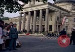 Immagine di Il presidente statunitense John F Kennedy va al Kurhaus Wiesbaden Germania, 1963, secondo 31 filmato di repertorio 65675034042