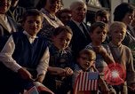 Immagine di Il presidente statunitense John F Kennedy va al Kurhaus Wiesbaden Germania, 1963, secondo 47 filmato di repertorio 65675034042