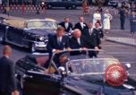 Image Le président américain John F Kennedy vient Kurhaus Wiesbaden Allemagne, 1963, de la seconde 36 séquences d'archives historiques vidéo 65675034044