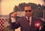 Image Le président Kennedy examine les troupes Fliegerhorst Kaserne Post Hanau en Allemagne, 1963, de la seconde 1 séquences d'archives historiques vidéo 65675034045