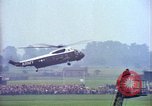 Image Le président Kennedy examine les troupes Fliegerhorst Kaserne Post Hanau en Allemagne, 1963, de la seconde 14 séquences d'archives historiques vidéo 65675034045