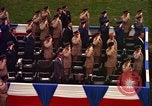 Image Le président Kennedy examine les troupes Fliegerhorst Kaserne Post Hanau en Allemagne, 1963, de la seconde 50 séquences d'archives historiques vidéo 65675034045