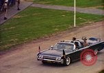 Image Le président Kennedy examine les troupes Fliegerhorst Kaserne Post Hanau en Allemagne, 1963, de la seconde 58 séquences d'archives historiques vidéo 65675034045