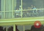 Image JFK arrive à l'hôtel Le général Von Steuben Wiesbaden Allemagne, 1963, de la seconde 36 séquences d'archives historiques vidéo 65675034046