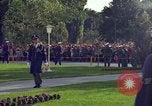 Image JFK arrive à l'hôtel Le général Von Steuben Wiesbaden Allemagne, 1963, de la seconde 50 séquences d'archives historiques vidéo 65675034046