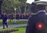 Image JFK arrive à l'hôtel Le général Von Steuben Wiesbaden Allemagne, 1963, de la seconde 51 séquences d'archives historiques vidéo 65675034046