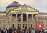 Image Le président Kennedy en cortège et spectateurs Wiesbaden Allemagne, 1963, de la seconde 41 séquences d'archives historiques vidéo 65675034047