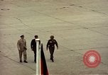 Immagine di John F Kennedy Fliegerhorst Kaserne Post Hanau in Germania, 1963, secondo 55 filmato di repertorio 65675034083