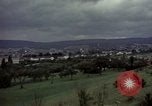 Immagine di Vista della città di Wiesbaden Wiesbaden Germania, 1963, secondo 35 filmato di repertorio 65675034084