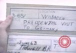 Standbild John F Kennedy Wiesbaden Deutschland, 1963, aus Sekunde 1 historischem Filmmaterial Videoclip 65675034089