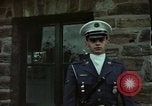 Standbild John F Kennedy Wiesbaden Deutschland, 1963, aus Sekunde 32 historischem Filmmaterial Videoclip 65675034089