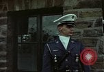 Standbild John F Kennedy Wiesbaden Deutschland, 1963, aus Sekunde 34 historischem Filmmaterial Videoclip 65675034089