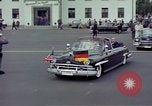 Standbild John F Kennedy Wiesbaden Deutschland, 1963, aus Sekunde 16 historischem Filmmaterial Videoclip 65675034090