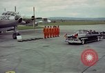 Standbild John F Kennedy Wiesbaden Deutschland, 1963, aus Sekunde 58 historischem Filmmaterial Videoclip 65675034090