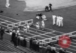 Standbild Athleten racing auf der Spur Evanston Illinois USA, 1938, aus Sekunde 9 historischem Filmmaterial Videoclip 65675034096