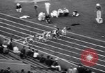 Standbild Athleten racing auf der Spur Evanston Illinois USA, 1938, aus Sekunde 25 historischem Filmmaterial Videoclip 65675034096