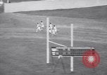 Standbild Athleten racing auf der Spur Evanston Illinois USA, 1938, aus Sekunde 47 historischem Filmmaterial Videoclip 65675034096