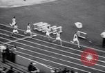 Standbild Athleten racing auf der Spur Evanston Illinois USA, 1938, aus Sekunde 58 historischem Filmmaterial Videoclip 65675034096
