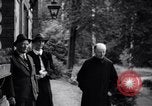 Standbild Lord Runciman Kamnitz Tschechoslowakei, 1938, aus Sekunde 9 historischem Filmmaterial Videoclip 65675034100