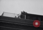 Standbild Feuerwehrmann rettet das Leben New York City United States USA, 1938, aus Sekunde 34 historischem Filmmaterial Videoclip 65675034102
