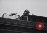 Standbild Feuerwehrmann rettet das Leben New York City United States USA, 1938, aus Sekunde 38 historischem Filmmaterial Videoclip 65675034102