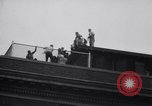 Standbild Feuerwehrmann rettet das Leben New York City United States USA, 1938, aus Sekunde 40 historischem Filmmaterial Videoclip 65675034102