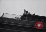 Standbild Feuerwehrmann rettet das Leben New York City United States USA, 1938, aus Sekunde 46 historischem Filmmaterial Videoclip 65675034102