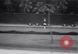 Standbild Bühnenarbeiter und Krieg Admiral Miami Florida USA, 1939, aus Sekunde 26 historischem Filmmaterial Videoclip 65675034118
