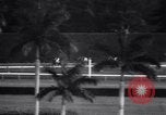 Standbild Bühnenarbeiter und Krieg Admiral Miami Florida USA, 1939, aus Sekunde 52 historischem Filmmaterial Videoclip 65675034118