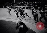 Image le Roller attraper Paris France, 1939, de la seconde 7 séquences d'archives historiques vidéo 65675034119