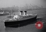 Standbild Neues Schiff RMS Mauretania New York United States USA, 1939, aus Sekunde 52 historischem Filmmaterial Videoclip 65675034120