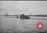 Standbild Trauerfeier für das französische U-Boot Phenix Le Havre Frankreich, 1939, aus Sekunde 21 historischem Filmmaterial Videoclip 65675034121