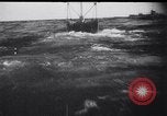 Standbild Trauerfeier für das französische U-Boot Phenix Le Havre Frankreich, 1939, aus Sekunde 23 historischem Filmmaterial Videoclip 65675034121