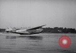 Image retards de brouillard avion Port Washington New York USA, 1939, de la seconde 29 séquences d'archives historiques vidéo 65675034123