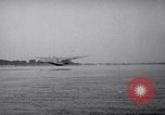 Image retards de brouillard avion Port Washington New York USA, 1939, de la seconde 33 séquences d'archives historiques vidéo 65675034123