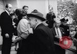 Immagine di Gary Cooper i funerali Beverly Hills California USA, 1961, secondo 17 filmato di repertorio 65675034141