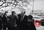 Immagine di Gary Cooper i funerali Beverly Hills California USA, 1961, secondo 19 filmato di repertorio 65675034141