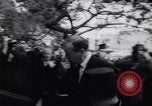 Immagine di Gary Cooper i funerali Beverly Hills California USA, 1961, secondo 20 filmato di repertorio 65675034141