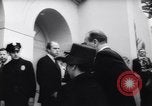 Immagine di Gary Cooper i funerali Beverly Hills California USA, 1961, secondo 22 filmato di repertorio 65675034141