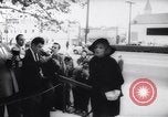 Immagine di Gary Cooper i funerali Beverly Hills California USA, 1961, secondo 24 filmato di repertorio 65675034141