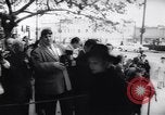 Immagine di Gary Cooper i funerali Beverly Hills California USA, 1961, secondo 25 filmato di repertorio 65675034141