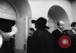 Immagine di Gary Cooper i funerali Beverly Hills California USA, 1961, secondo 28 filmato di repertorio 65675034141