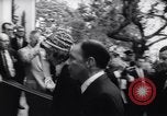 Immagine di Gary Cooper i funerali Beverly Hills California USA, 1961, secondo 32 filmato di repertorio 65675034141