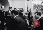 Immagine di Gary Cooper i funerali Beverly Hills California USA, 1961, secondo 33 filmato di repertorio 65675034141