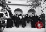 Immagine di Gary Cooper i funerali Beverly Hills California USA, 1961, secondo 46 filmato di repertorio 65675034141