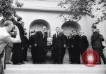 Immagine di Gary Cooper i funerali Beverly Hills California USA, 1961, secondo 49 filmato di repertorio 65675034141