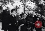 Immagine di Gary Cooper i funerali Beverly Hills California USA, 1961, secondo 60 filmato di repertorio 65675034141
